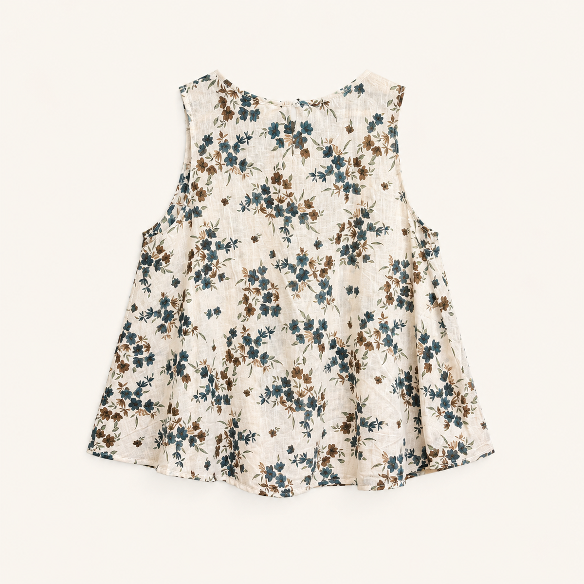 Top bianco panna fantasia floreale blu con bottoni e scollo a V