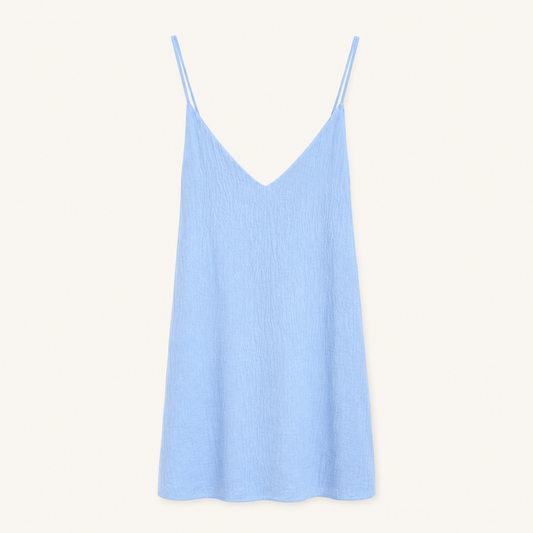 Top canotta azzurro chiaro con spalline sottili e scollo a V