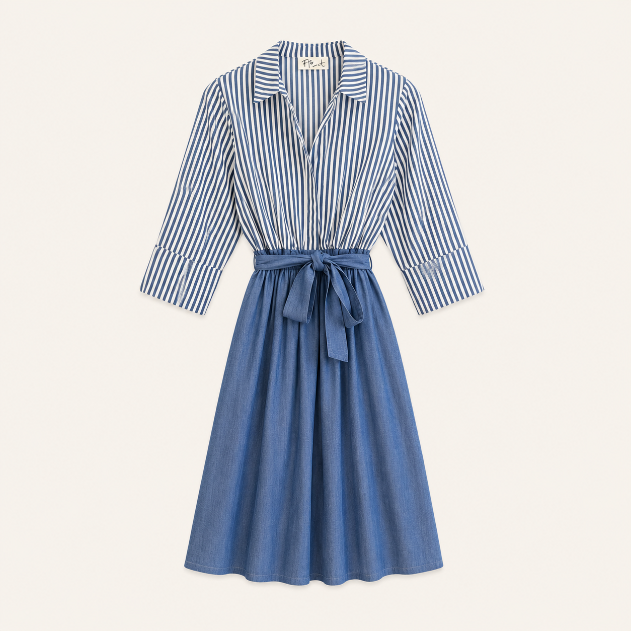 Abito chemisier blu con parte superiore a righe, cintura e gonna effetto denim