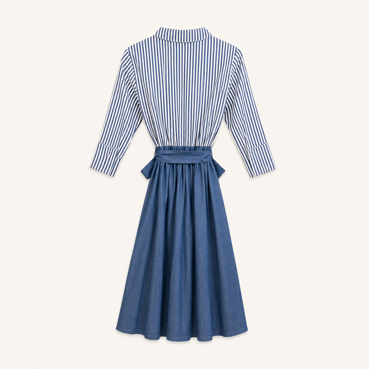 Abito chemisier blu con parte superiore a righe, cintura e gonna effetto denim